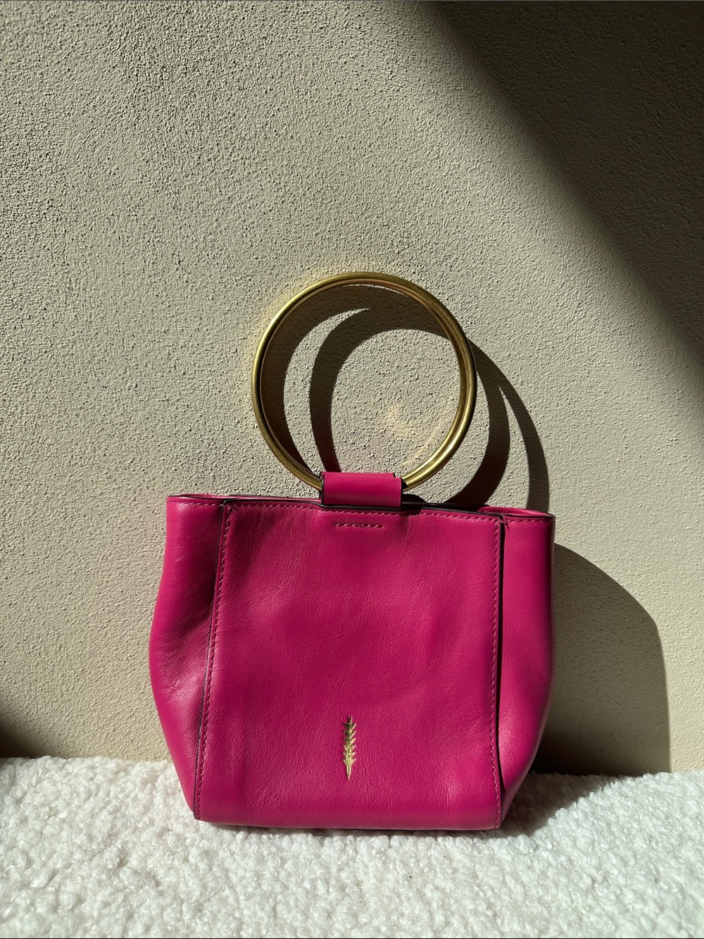 Thacker Women’s Pink genuine Leather Ring-Handle Bag